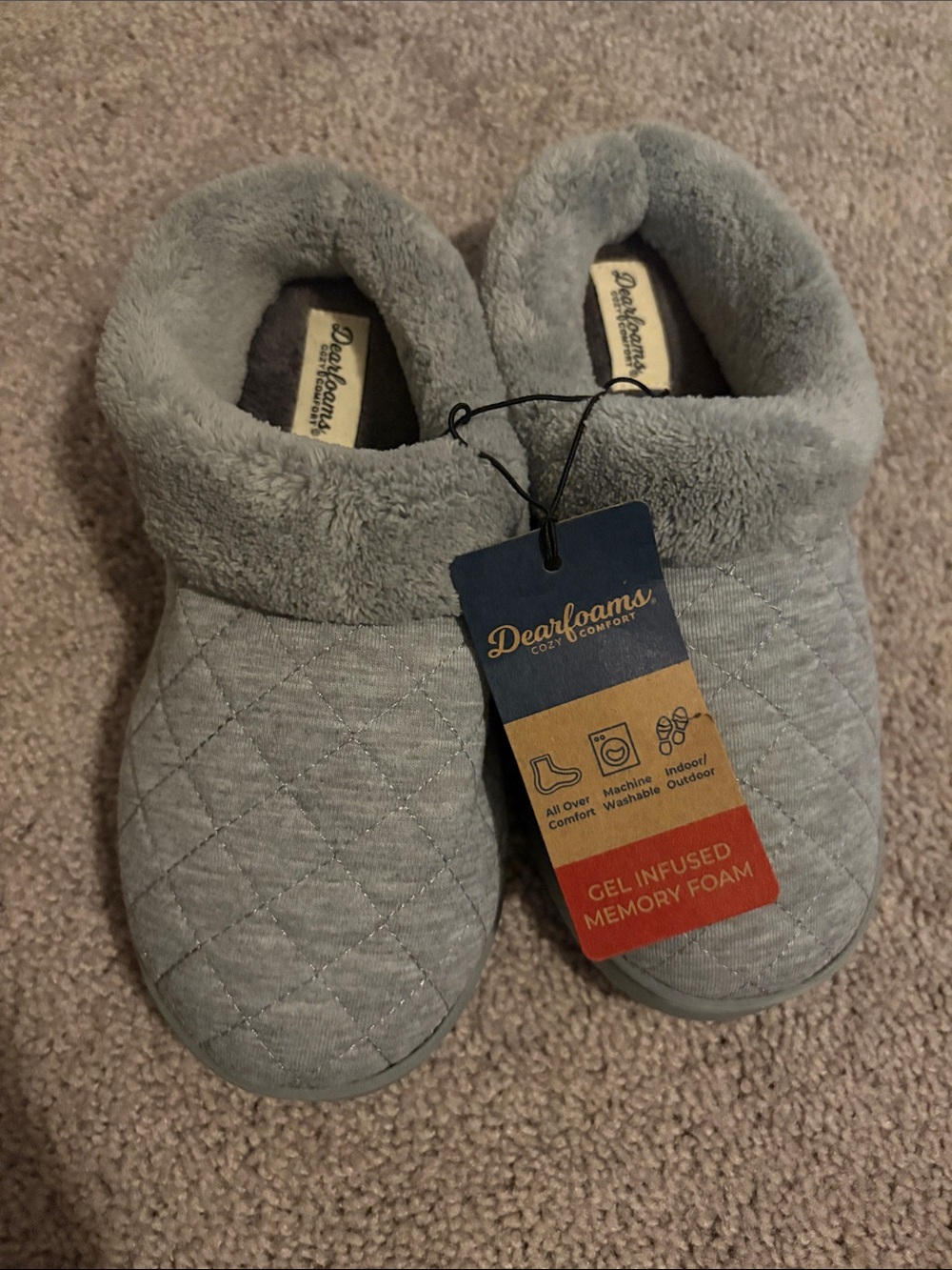 Dearfoams Woman’s Quilted Light Gray Cozy Memory Foam Slippers